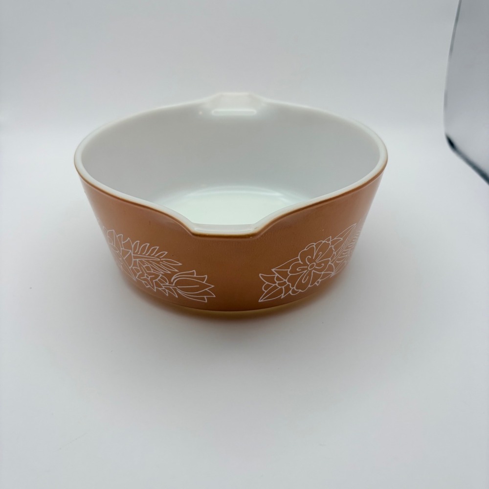 Pyrex Woodland 750ml Casserole Bowl Tan Floral 472-B No Lid - Picture 3 of 6